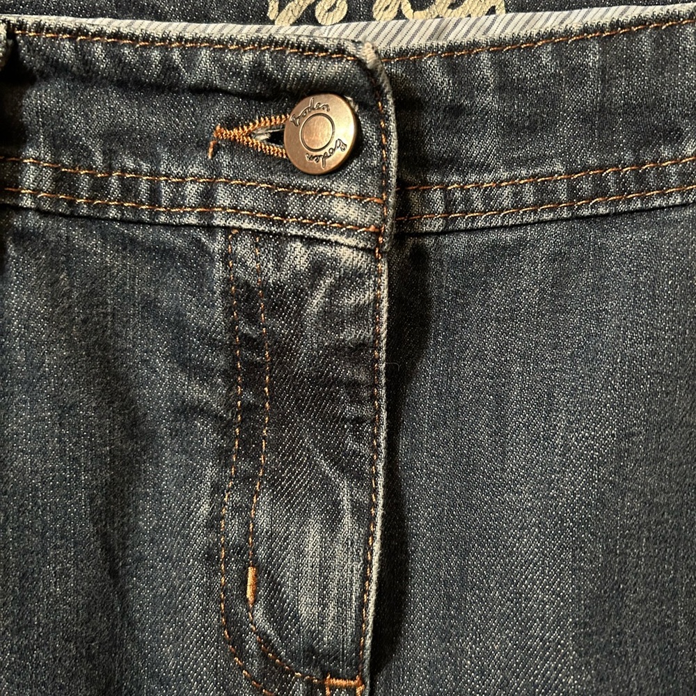 Boden Classic Blue Denim A-Line Skirt - Picture 4 of 8